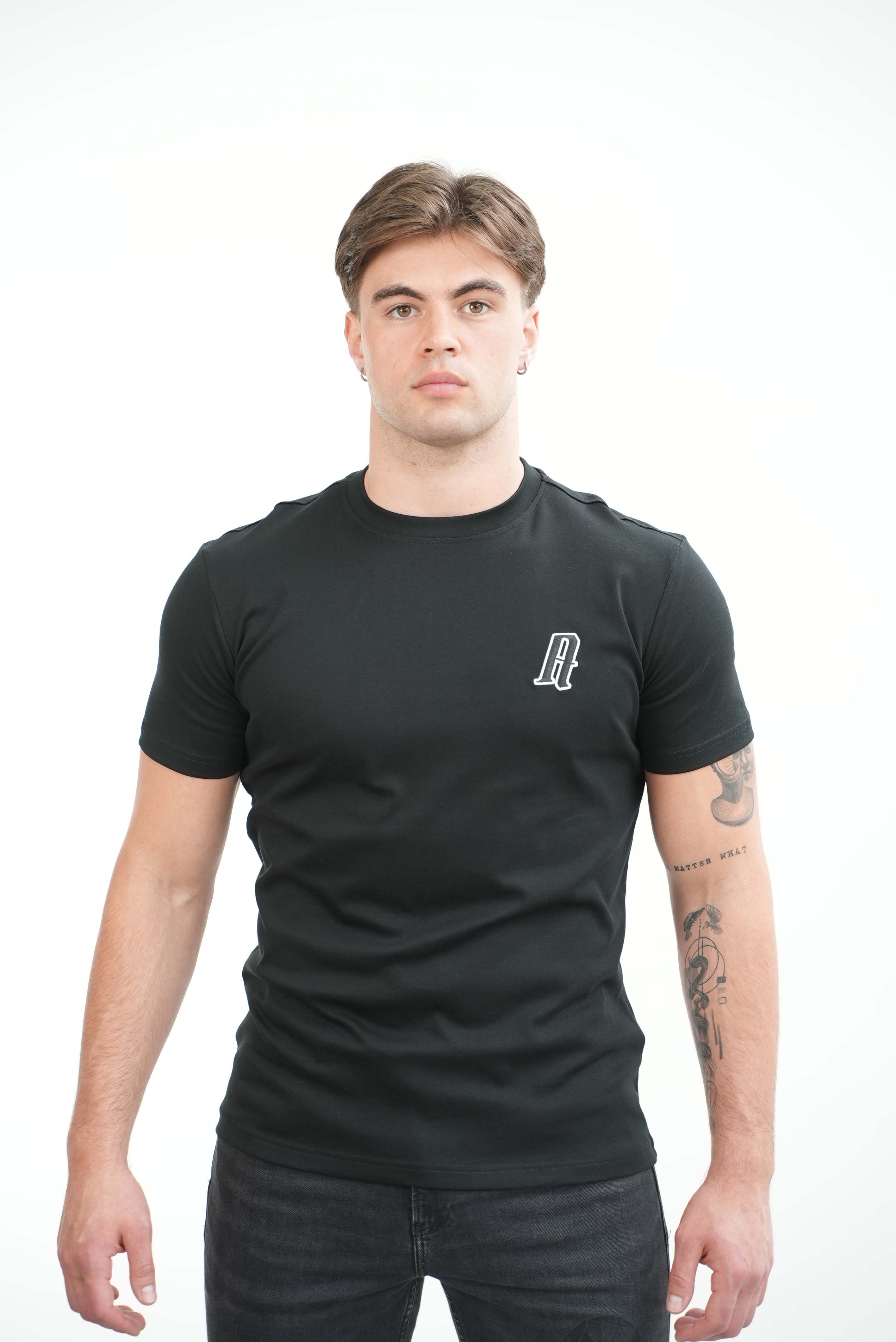 Amico embroidery luxury Tee Black - Image 4