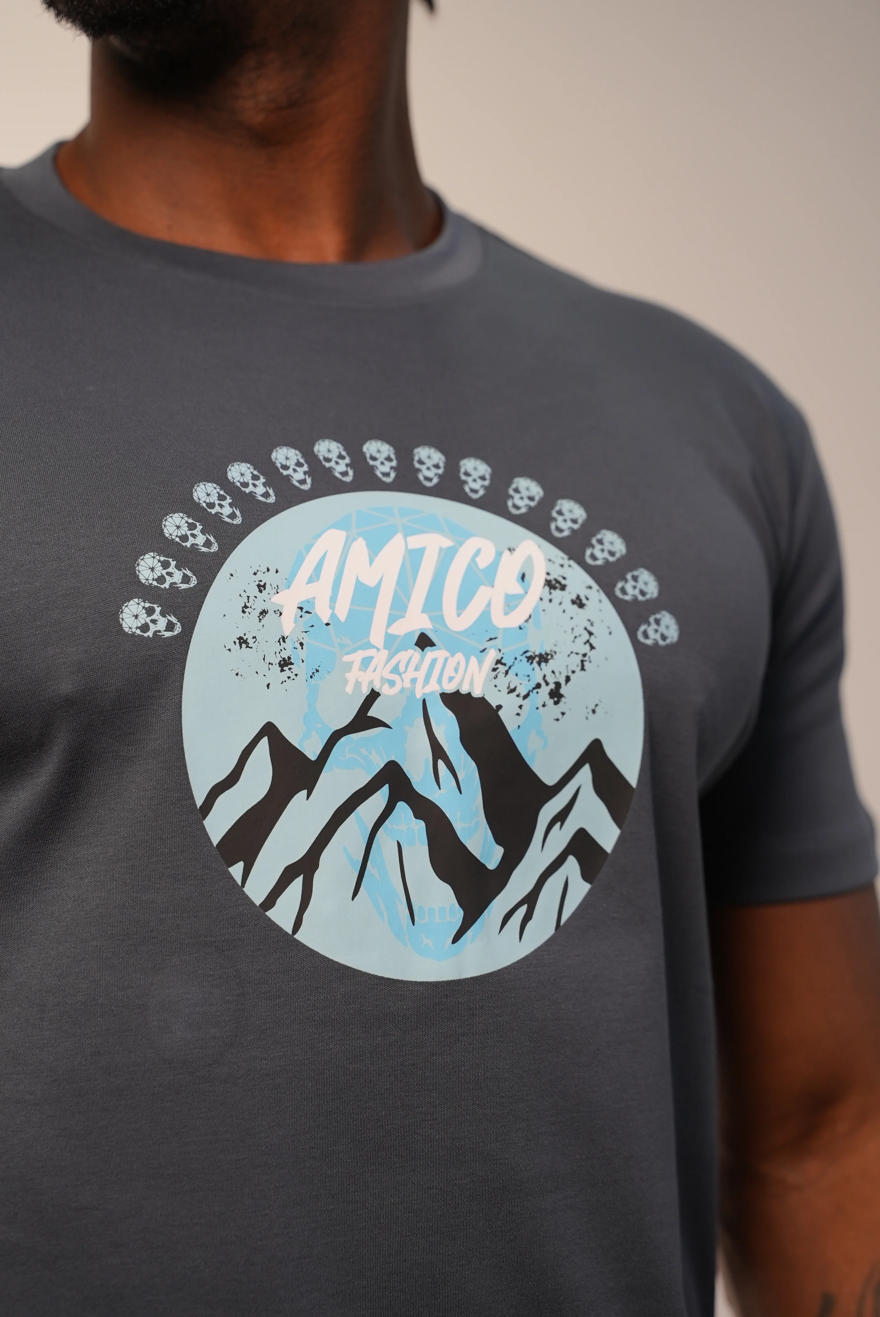 Men's Grey Mountains T-Shirt - Image 4